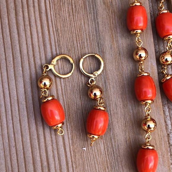 🧡 Beautiful and bold beaded jewelry set NWOT - Picture 2 of 8